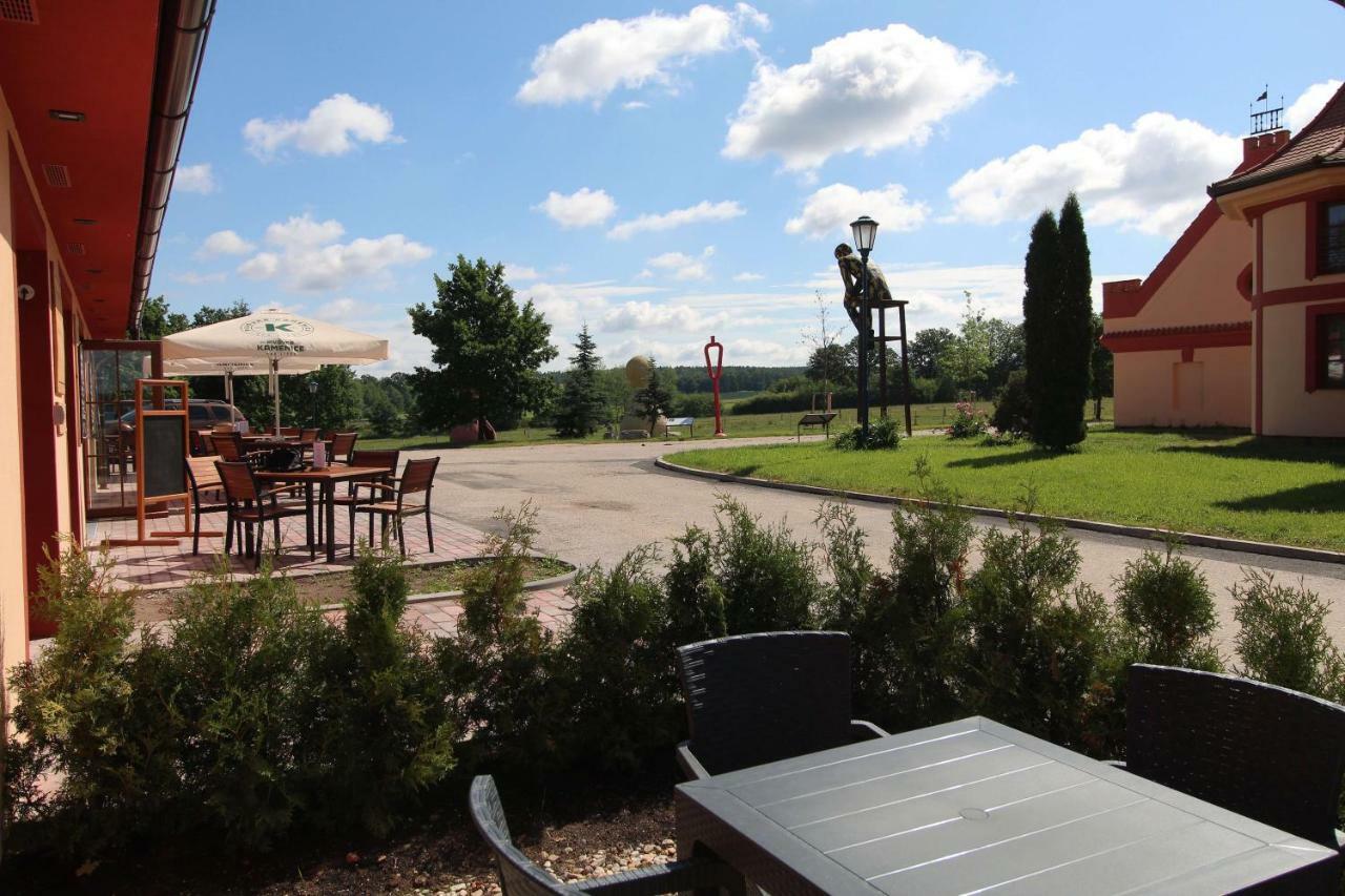 Residence Safari Resort - Bison Lodge Borovany  Extérieur photo